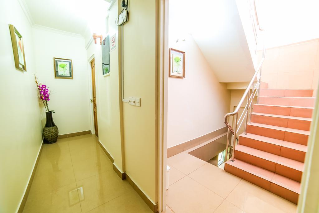 Relax Beach Inn Male Exterior foto