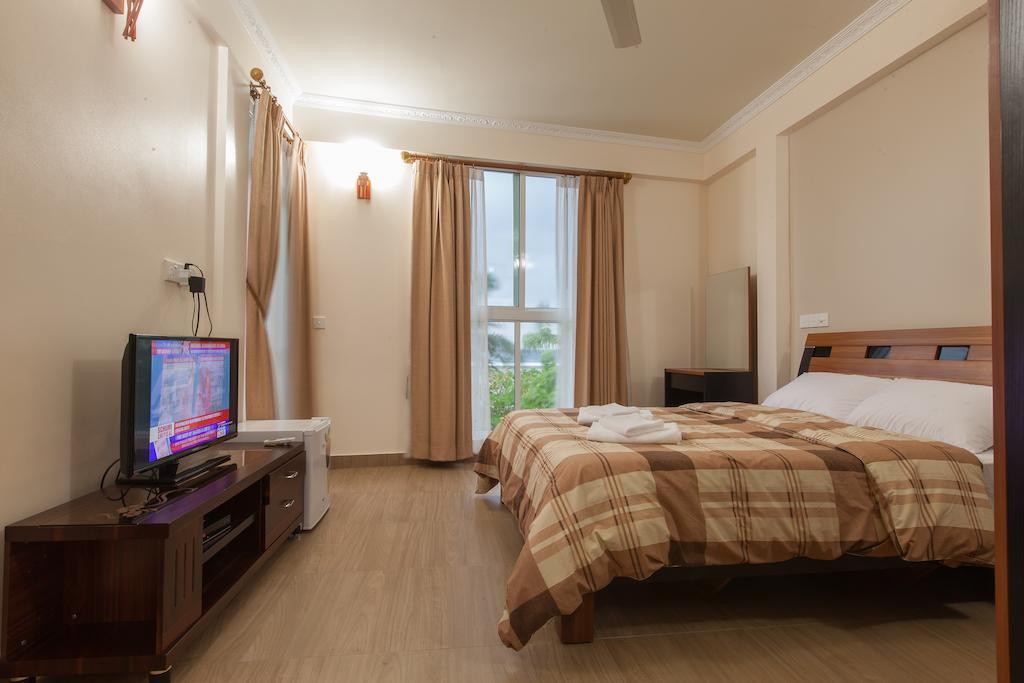 Relax Beach Inn Male Exterior foto
