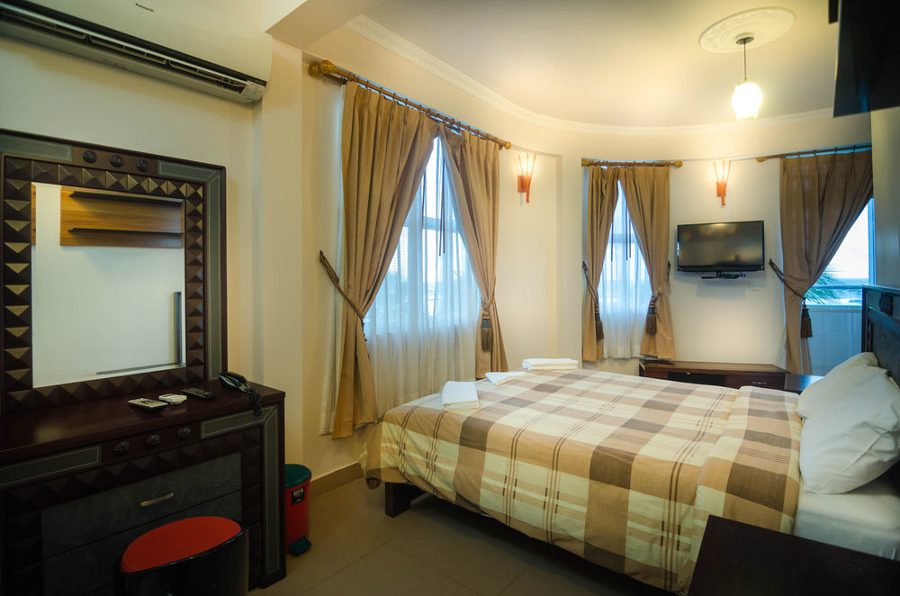 Relax Beach Inn Male Exterior foto