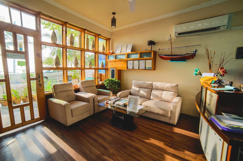 Relax Beach Inn Male Exterior foto