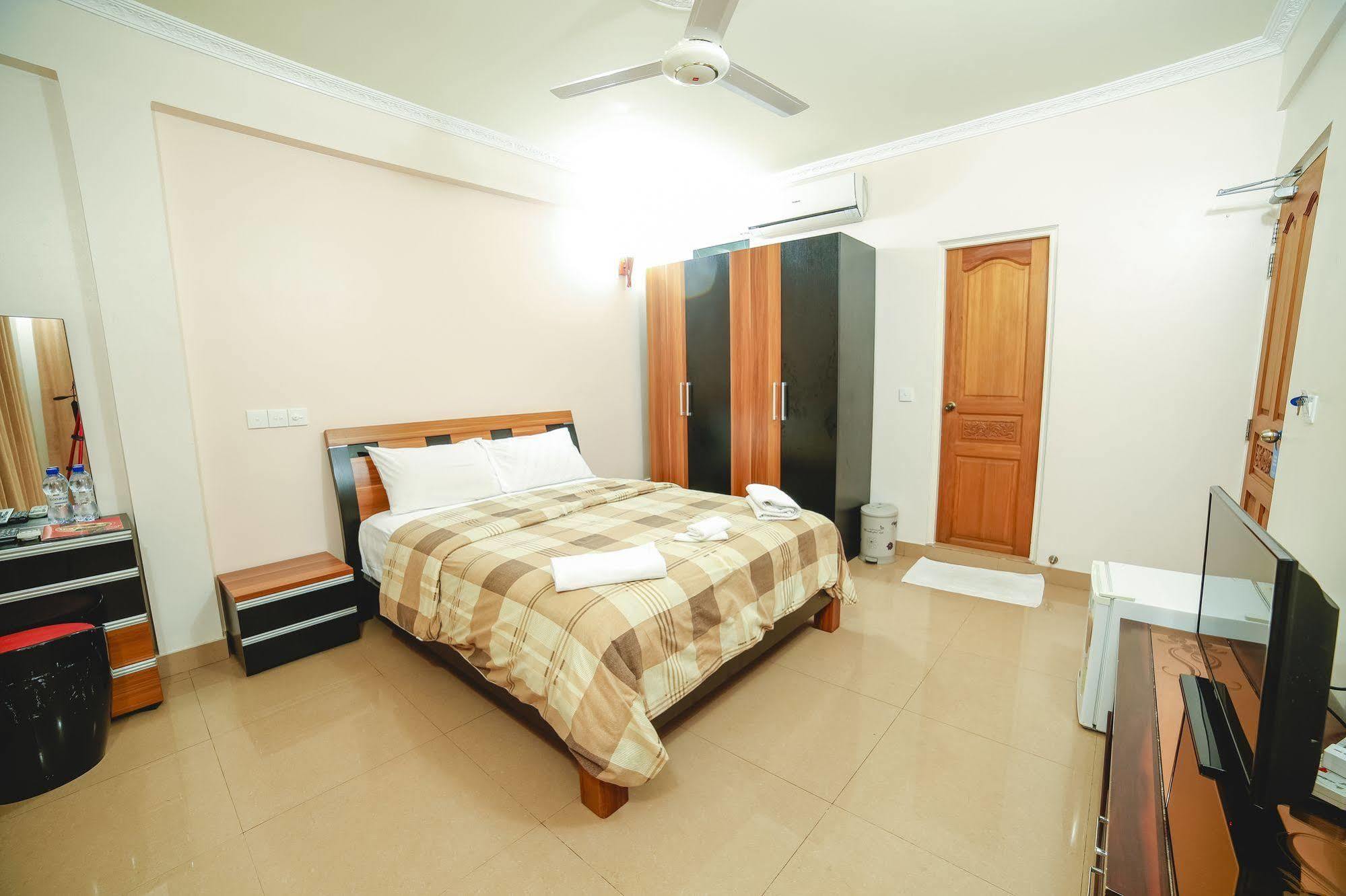 Relax Beach Inn Male Exterior foto